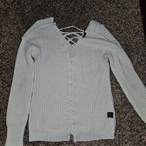 🌟 White Knit Sweater - Size Medium 🌟